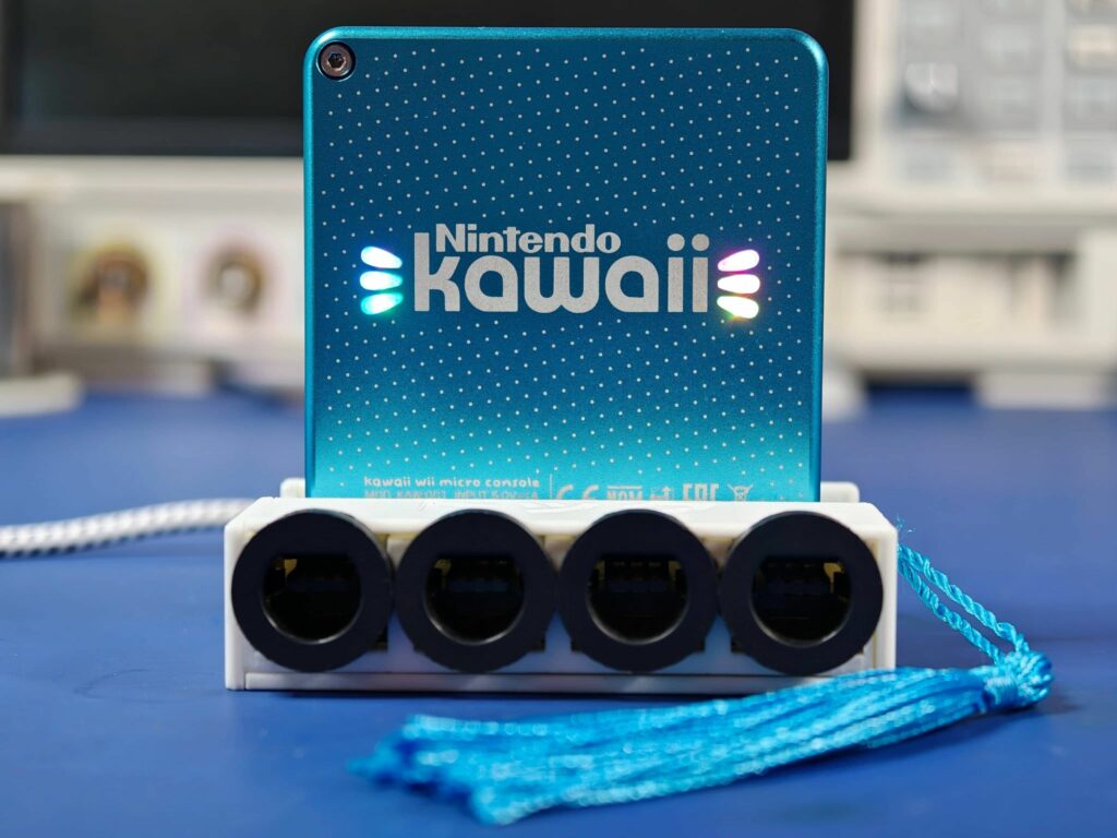 Nintendo-Kawai-Blue-dock-1024x768 Nintendo Kawaii : Une Wii de la taille d'une cartouche GameBoy !